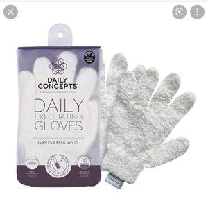NWT 🛍 Daily Concepts Daily Exfloliating Gloves